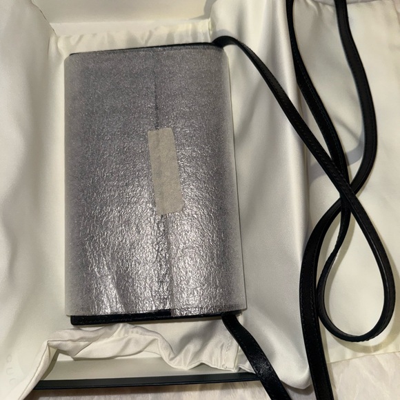 Gucci Embossed Black Crossbody Bag - Picture 6 of 8